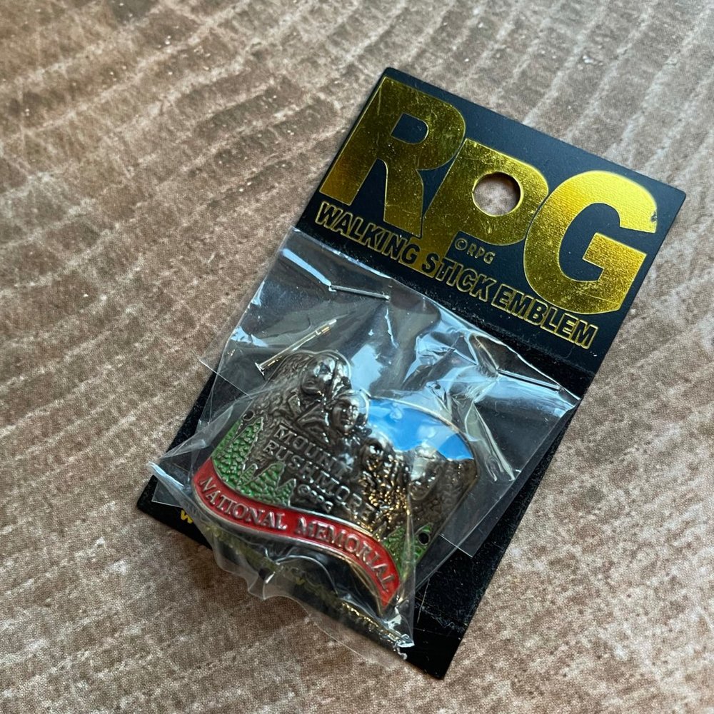 Mount Rushmore Walking Stick Emblem